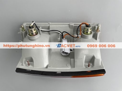 Xin nhan trắng vàng ISUZU NKR94