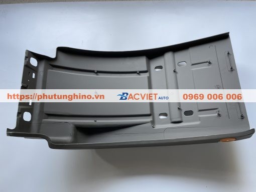 Chắn bùn bánh xe MERCEDES 4141