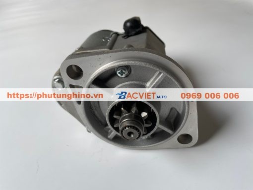 Ống nối bầu lọc lên ống thở ISUZU NQR75