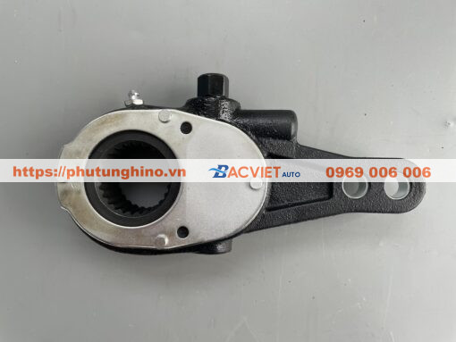 Cóc chỉnh phanh trước Nissan UD