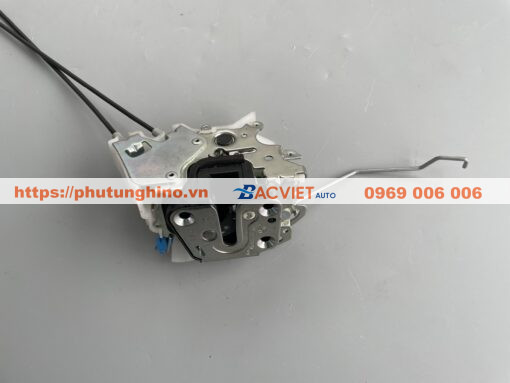 Ổ ngậm Nissan UD QUON 370