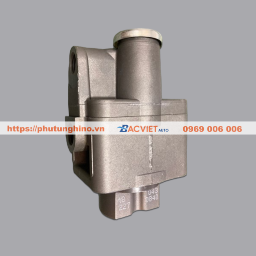 Van chuyển tầng HINO ZF165