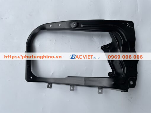 Giá đèn pha sắt HINO 700