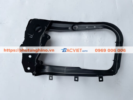 Giá đèn pha sắt HINO 700