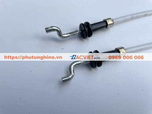 Dây mở cửa trong Mercedes