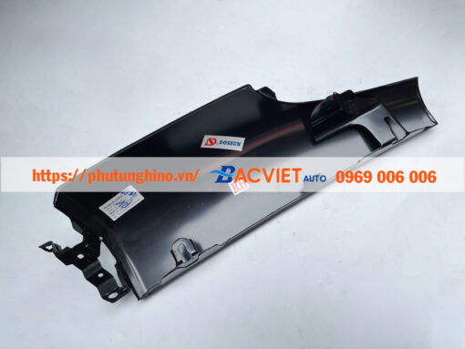 Ốp gò má ISUZU NKR
