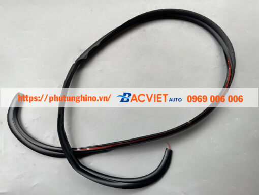 Gioăng kính chắn gió dưới ISUZU NLR