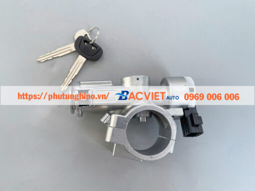 Ổ khóa điện HINO 700