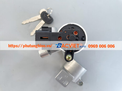 Ổ khóa điện HINO 700