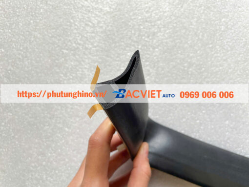 Cao su ốp vè cua lốp HINO 300 Dutro