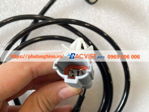 Cảm biến ABS sau FUSO CANTER