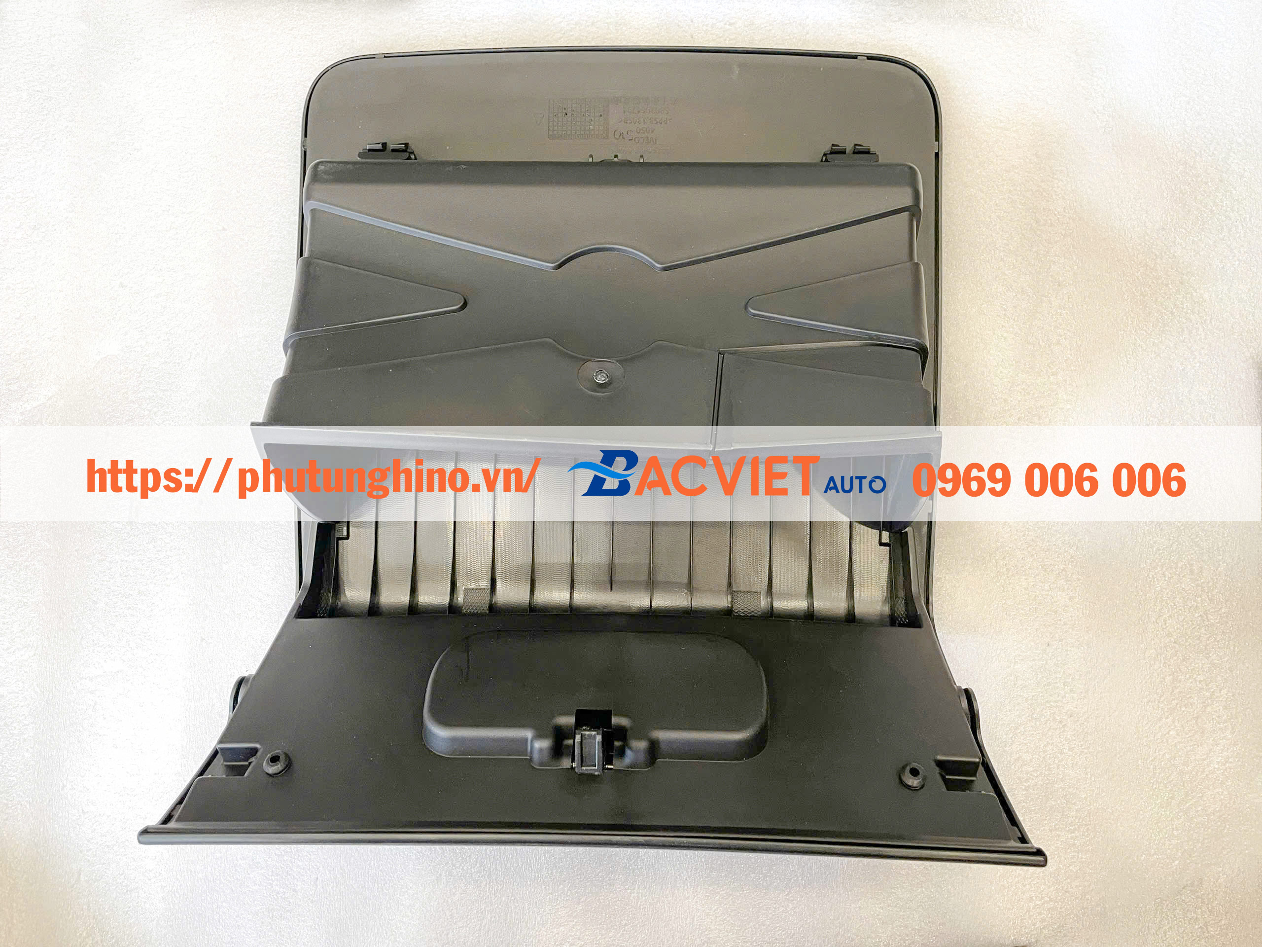 Cốp hành lý táp lô IVECO Cốp hành lý táp lô IVECO