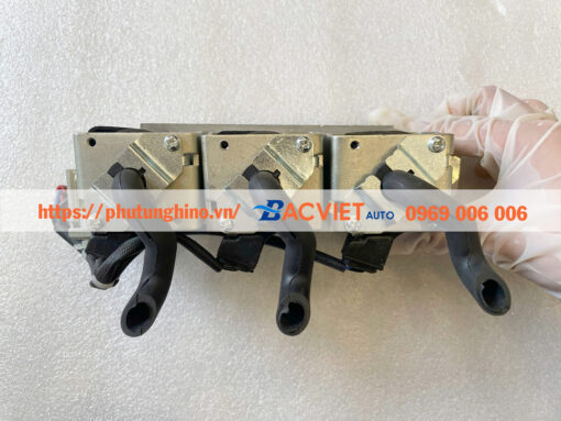 Cụm van chia hơi HINO 700