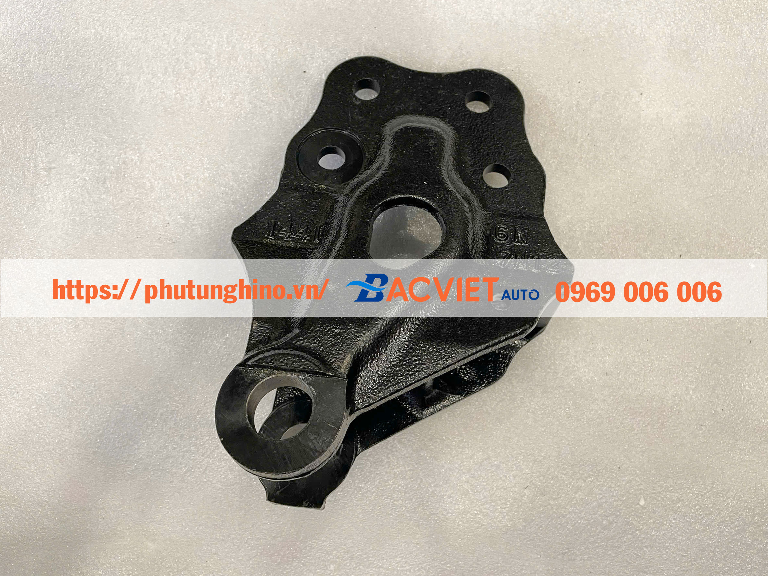 Mõ nhíp trước HINO 500 FC Mõ nhíp trước HINO 500 FC